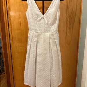 Kay Unger Cream Pleated Midi Dress V-Neck Sleeveless